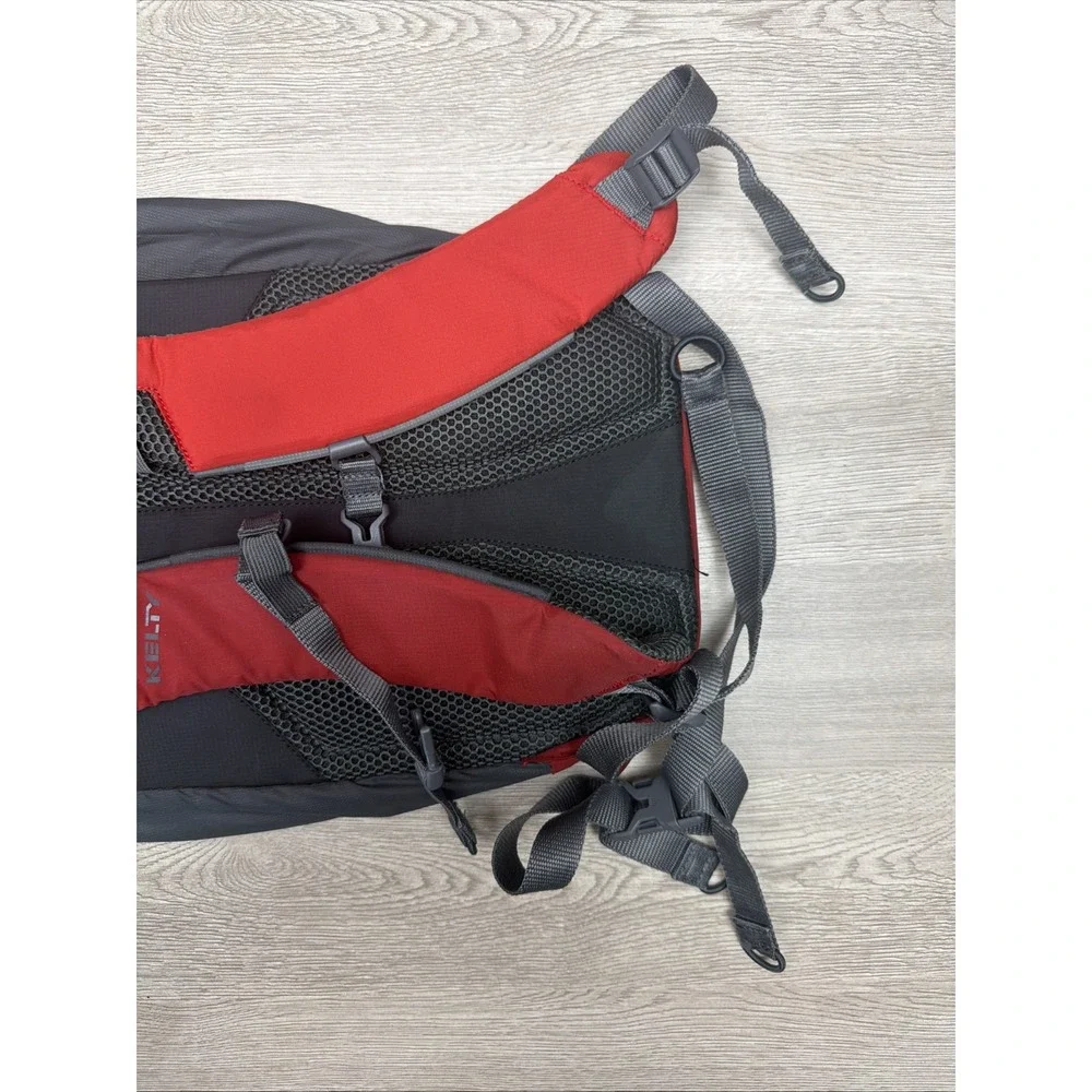 Kelty Basin 15L Red Hiking Daypack Backpack Padded Shoulders Laptop Sleeve